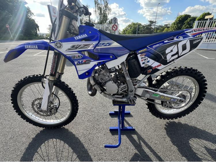 YAMAHA YZ125