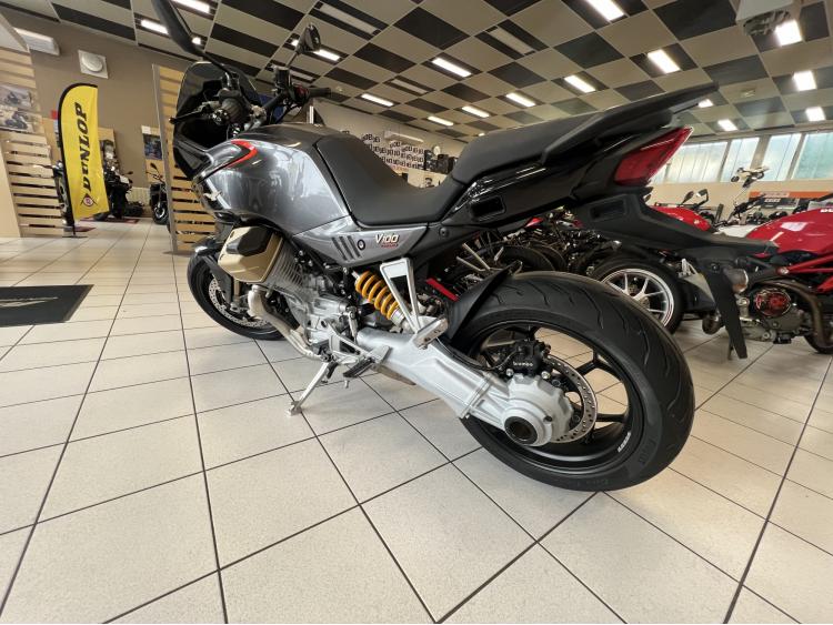 MOTO GUZZI V100  MANDELLO s