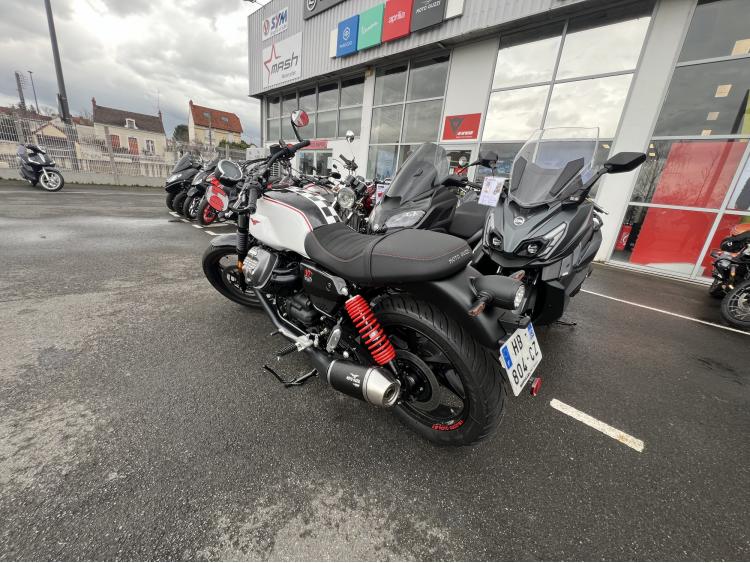 MOTO GUZZI V7 STONE TEN