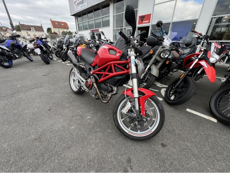 DUCATI 1100 EVO MONSTER