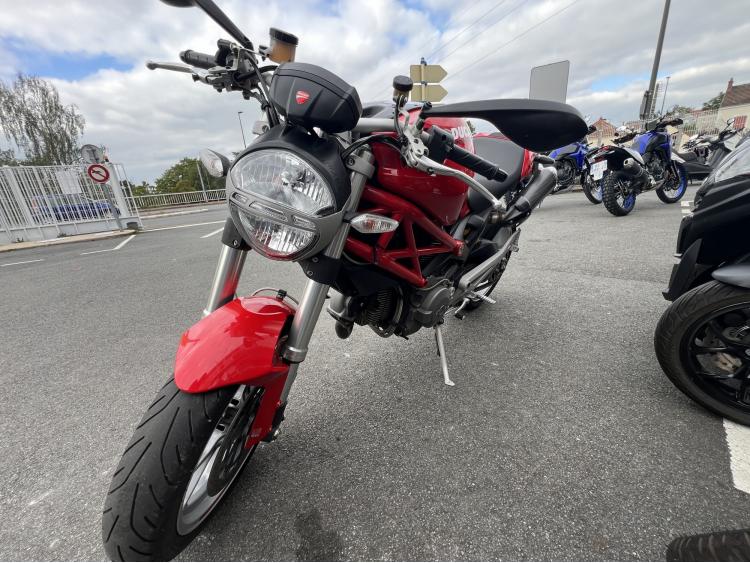 DUCATI 1100 EVO MONSTER